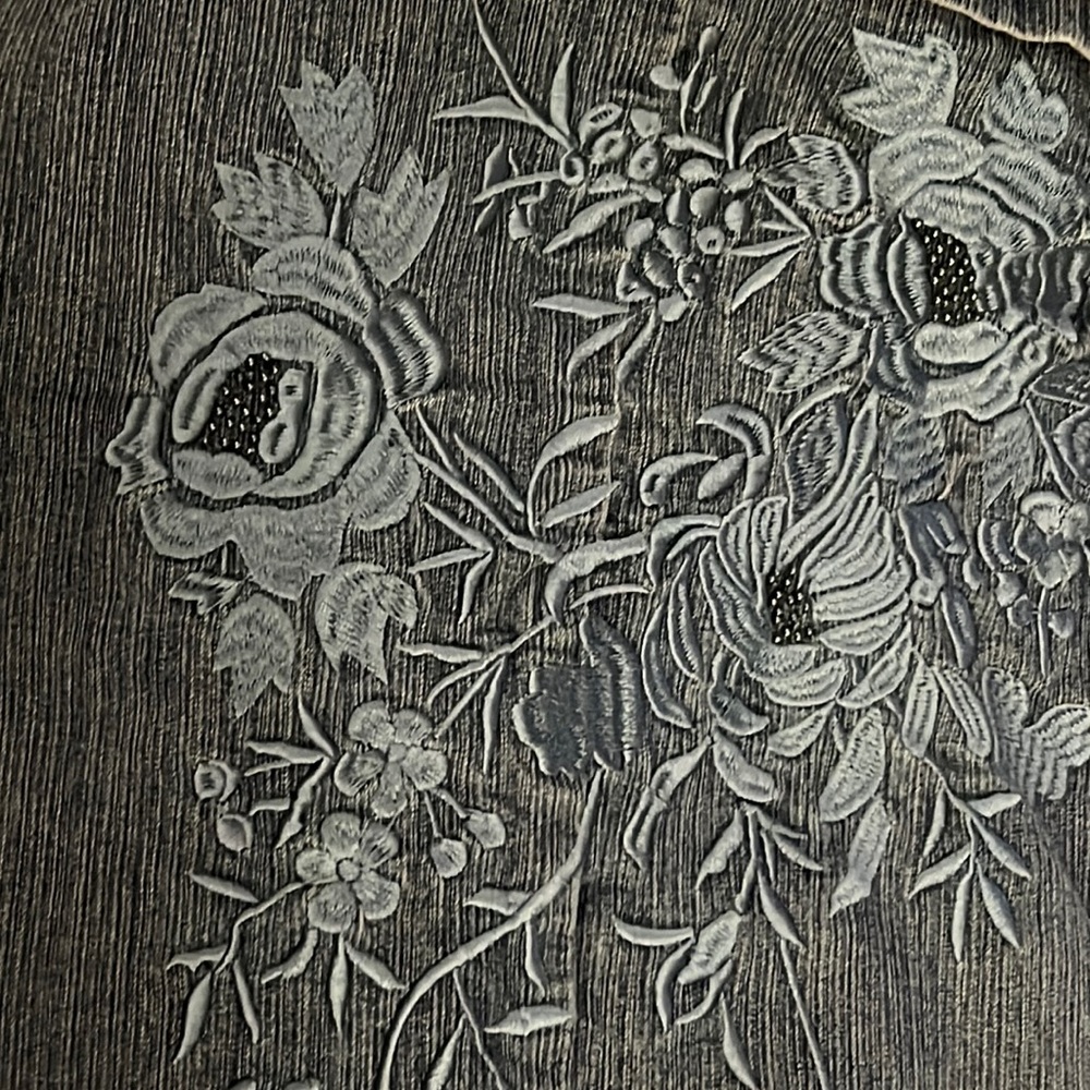 Retro embroidered jeans